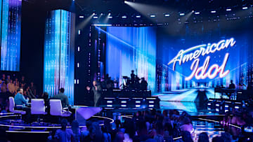 AMERICAN IDOL - Ò715 (JudgeÕs Song Contest)Ó - The Top 8 perform one of three songs secretly selected by Luke, Katy and Lionel, who are each competing for most songs chosen. America votes live for the Top 6, and the judges make a save for the Top 7; plus, a special tribute to Idol alum Mandisa. MONDAY, APRIL 29 (8:00-10:01 p.m. EDT) on ABC. (Disney/Eric McCandless)
RYAN SEACREST