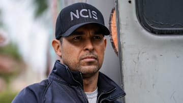 “Irreconcilable Differences” – McGee’s career and credibility are on the line when he investigates the deputy director for corruption. Also, Torres and Knight receive some surprising news, on the CBS Original series NCIS, Monday, April 28 (9:00-10:00 PM, ET/PT) on the CBS Television Network, and streaming on Paramount+ (live and on-demand for Paramount+ with SHOWTIME subscribers, or on-demand for Paramount+ Essential subscribers the day after the episode airs)*. Pictured (L-R): Wilmer Valderrama