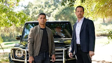 “Knight and Day” – Things become tense when Knight is assigned to protect his wife after the home of a high-level defense contractor is attacked, on the CBS Original series NCIS, Monday, Nov. 25 (9:00-10:00 PM, ET/PT) on the CBS Television Network, and streaming on Paramount+ (live and on-demand for Paramount+ with SHOWTIME subscribers, or on-demand for Paramount+ Essential subscribers the day after the episode airs)*. Pictured (L-R): Wilmer Valderrama as NCIS Special Agent Nicholas “Nick”