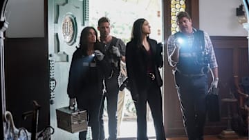 “Dead Memories” – When wrongly accused former suspect Gene Farrow (J.P. Manoux) enters the Crime Lab covered in blood, wielding a cleaver and looking for Allie Rajan, the CSI team investigates his peculiar story about a macabre party with a fatal ending, on CSI: VEGAS, Thursday, May 4 (10:00-11:00 PM, ET/PT) on the CBS Television Network, and available to stream live and on demand on Paramount+*. Eric Szmanda reprises his original CSI role of Greg Sanders. Pictured: Mandeep Dhillon as Allie