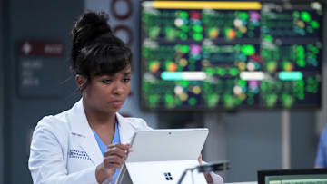 GREY’S ANATOMY - “Don't You (Forget About Me)"” - Amelia and Simone attempt to perform a high-stakes and groundbreaking brain surgery. Teddy and Bailey attend a medical conference and run into Dr. Cass Beckman. Meanwhile, Jo struggles with her irritation toward a younger OB-GYN. THURSDAY, APRIL 3 (10:00-11:00 p.m. EDT) on ABC. (Disney/Eric McCandless) 
ALEXIS FLOYD