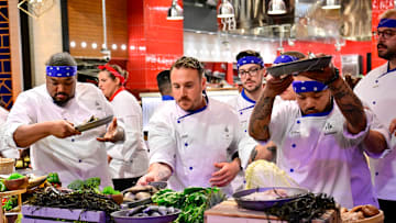 HELL'S KITCHEN: Contestants in the HELL'S KITCHEN “Shucking Hell" episode airing Thursday, Oct. 10 (8:00- 9:01 PM ET/PT) on FOX. CR: FOX. ©2024 FOX Media LLC.