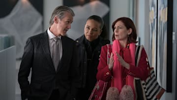 “Finance Bros” - When a Wall Street titan (Alan Ruck) is murdered after giving away his fortune, Elsbeth suspects the victim’s twin brother and business partner (also Alan Ruck) in a deadly case of sibling rivalry, on the CBS original series ELSBETH, Thursday, Feb. 6 (10:00-11:00 PM, ET/PT) on the CBS Television Network, and streaming on Paramount+ (live and on demand for Paramount+ with SHOWTIME subscribers, or on demand for Paramount+ Essential subscribers the day after the episode airs)*