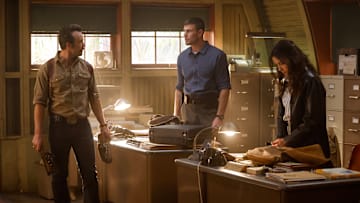“Flight of Icarus” – The team investigates the death of a famed Marine commander’s son, while a pivotal part of Franks’ past involving his family is revealed, on NCIS: ORIGINS, Monday, Jan. 27 (10:00-11:00 PM, ET/PT) on the CBS Television Network, and streaming on Paramount+ (live and on-demand for Paramount+ with SHOWTIME subscribers, or on-demand for Paramount+ Essential subscribers the day after the episode airs)*. Pictured (L-R): Kyle Schmid as Mike Franks, Austin Stowell as Leroy Jethro
