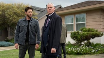 Mark Meachum (Jensen Ackles) and Nathan Blythe (Eric Dane) in COUNTDOWN Photo: ELIZABETH MORRIS © AMAZON CONTENT SERVICES LLC