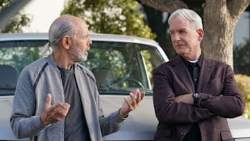 Season 19, episode 1, “Sturgeon Season” – on Tuesday, Nov. 17, 2020, on the CBS Television Network. Pictured: Joe Spano as Tobias “T.C.” Fornell, Mark Harmon as NCIS Special Agent Leroy Jethro Gibbs. Photo: Sonja Flemming/CBS ©2020 CBS Broadcasting, Inc. All Rights Reserved