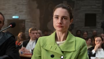 THE TWISTED TALE OF AMANDA KNOX - “Mr. Nobody” - (Disney/Adrienn Szabó)