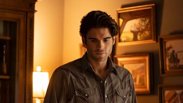 9-1-1: NASHVILLE - “Bad Case of the Blues” - Don and the 113 team respond to emergencies at a waterpark and a sorority house. Meanwhile, the crew puts Blue’s skills and knowledge to the test as he trains for his firefighter exam, while Blythe digs into Blue’s past. THURSDAY, OCT. 30 (9:00-10:00 p.m. EDT) on ABC. (Disney/Jake Giles Netter) 
HUNTER MCVEY