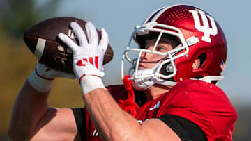 Indiana's Sam West (88) makes a catch during spring football practice on Thursday, April 10, 2025.