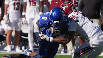 South Carolina football safety Nick Emmanwori making a tackle against the Kentucky Wildcats