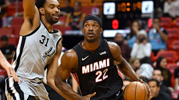 San Antonio Spurs guard Tomas Satoransky (31) defends Miami Heat