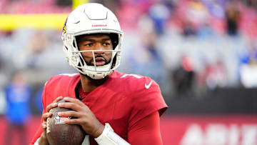 Arizona Cardinals quarterback Jacoby Brissett (7) prepares to play the Los Angeles Rams at State Farm Stadium on Dec 7, 2025, in Glendale, Ariz.