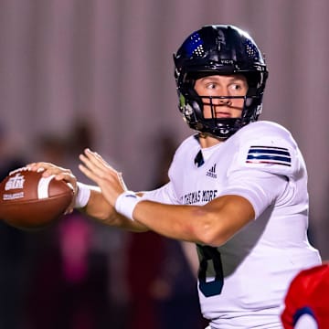 Cougars Quarterback Cole Bergeron 8, Teurlings Catholic Rebels take on STM Cougars Football. Friday, Oct. 31, 2025.