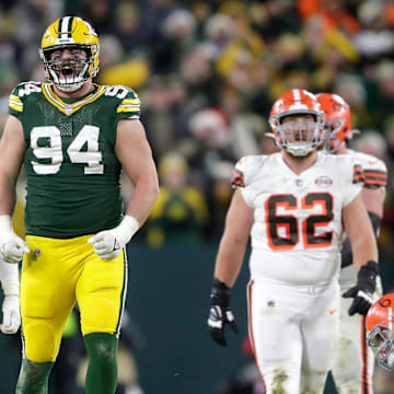 Green Bay Packers defensive end Dean Lowry (94) reacts after sacking Cleveland Browns quarterback Baker Mayfield (6) in the fourth quarter during their football game on Saturday Dec. 25, 2021, at Lambeau Field in Green Bay, Wis. 
Wm. Glasheen/USA TODAY NETWORK-Wisconsin

Apc Green Bay Packers Vs Browns 23528 122521wag