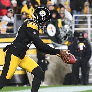 Jan 3, 2022; Pittsburgh, Pennsylvania, USA;  Pittsburgh Steelers punter Corliss Waitman (10) kicks the ball against the Cleveland Browns during the third quarter at Heinz Field. Mandatory Credit: Philip G. Pavely-Imagn Images