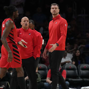 Nov 8, 2025; Miami, Florida, USA: Acting head coach Tiago Splitter, center, of the Portland Trail Blazers calls a timeout in the first quarter against the Miami Heat at Kaseya Center. Mandatory Credit: Jim Rassol-Imagn Images