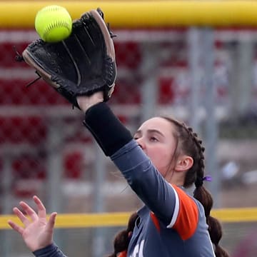 Kaukauna High School's Paige Bodenheimer (19) makes a catch against Kimberly in a softball game on Friday, April 19, 2024 in Kimberly, Wis. Wm. Glasheen USA TODAY NETWORK-Wisconsin