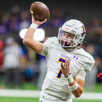 Quarterback Max Gassiott transferred from Alexandria to Central-BR