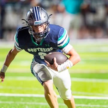 Southside QB Parker Dies had a career night vs. Carencro 