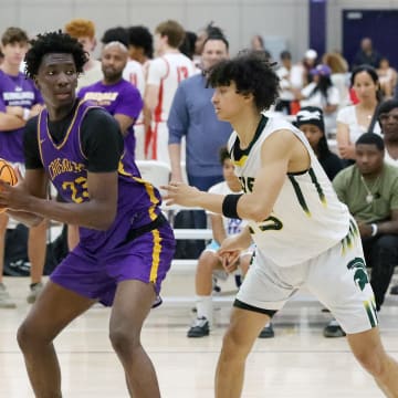 Nes Emeneke (23) is a rapidly rising 2025 college basketball recruit for rapidly rising California power Archbishop Riordan, which just captured the Cali Live 24 championship in the highest Pool 1-2 play. Emeneke had 13 points, 11 rebounds and four blocks in the title win over Damien. 