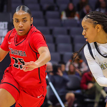 Aliyahna Morris of Etiwanda dribbles during California (CIF) State Open Division championship game at Golden 1 Center in Sacramento.