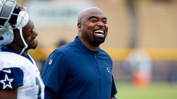 Buffalo Bills wide receivers coach Adam Henry was with  the Cowboys with Amari Cooper.