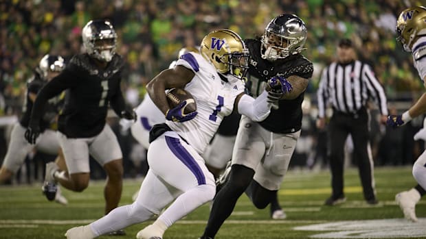 Oregon Ducks Defense Earns MVP in Win Over Washington Huskies