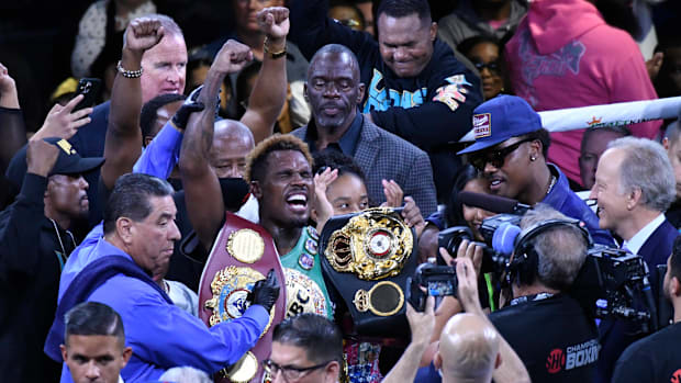 Jermell Charlo holds all his belts after his knockout of Brian Castano to become the undisputed junior middleweight champion.