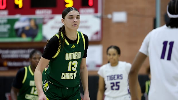 High school girls basketball; Sabrina Ionescu Showcase