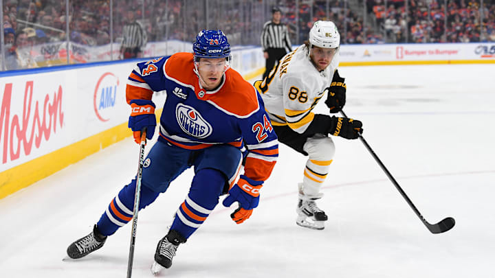 Boston Bruins v Edmonton Oilers