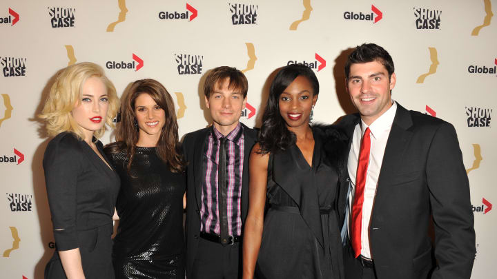 Travis Milne, Charlotte Sullivan, Missy Peregrym, Enuka Okuma, Gregory Smith