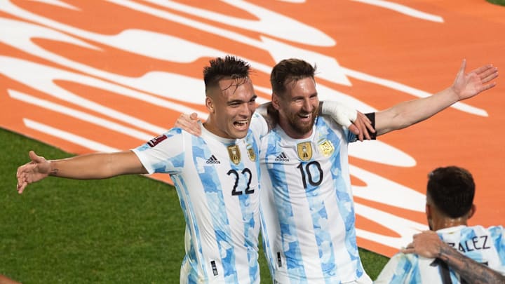 Messi y Lautaro Martínez ya están gritando el gol. Messi y Lautaro Martínez ya están gritando el gol.