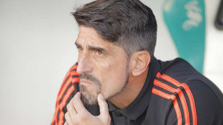 Veljko Paunovic ya sabe que hay algunas posiciones que debe reforzar para este mismo certamen Veljko Paunovic ya sabe que hay algunas posiciones que debe reforzar para este mismo certamen