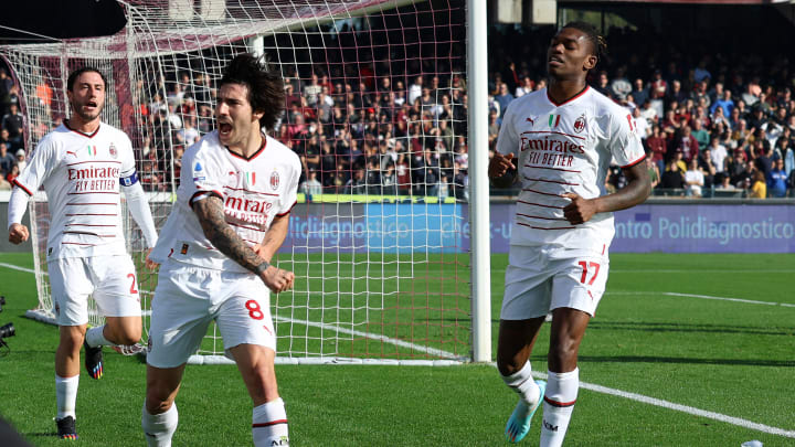 AC Milan terus mendekati puncak klasemen Liga Italia berkat kemenangan atas Salernitana