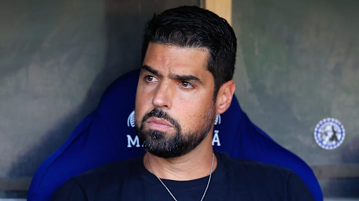 António Oliveira terá menos opções para o elenco do Sport António Oliveira terá menos opções para o elenco do Sport