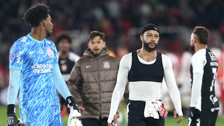 Corinthians foi eliminado após derrota para o Huracán por 1 a 0 Corinthians foi eliminado após derrota para o Huracán por 1 a 0