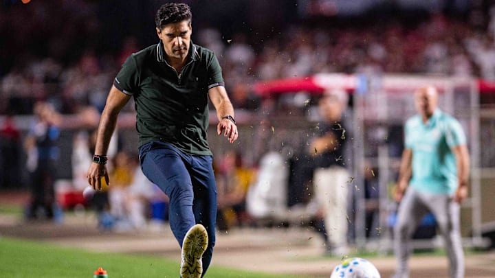 Palmeiras critica punição a Abel Ferreira e adiamento do clássico Fla-Flu