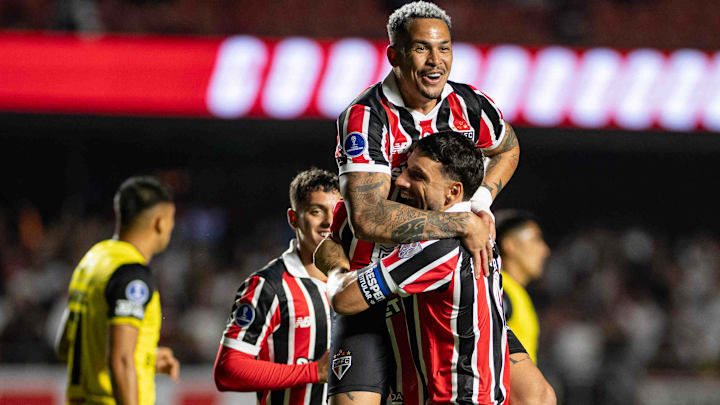 São Paulo vence e segue 100% na Sul-Americana 