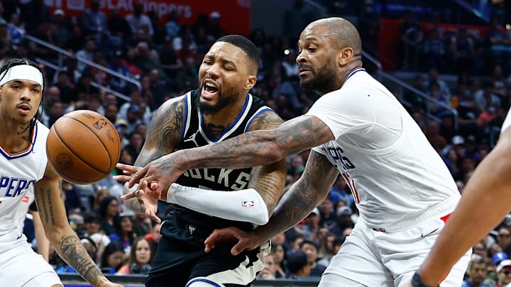 Milwaukee Bucks v Los Angeles Clippers