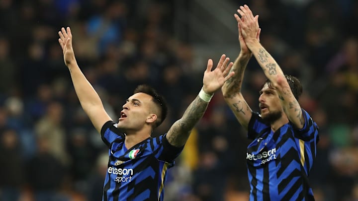 Lautaro Martinez und Francesco Acerbi waren die prägenden Figuren bei Inter Mailand. Lautaro Martinez und Francesco Acerbi waren die prägenden Figuren bei Inter Mailand.