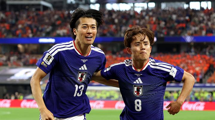 Keito Nakamura & Takefusa Kubo bejubelten den Punkte gegen Oranje