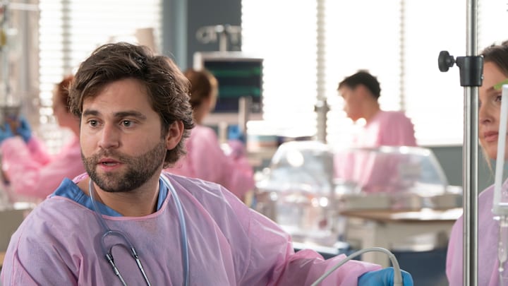 GREYÕS ANATOMY - ÒIf You LeaveÓ - The doctors at Grey Sloan must put aside their emotions under intense circumstances. Levi asks James a shocking question that could impact their future. THURSDAY, NOV. 14 (10:00-11:00 p.m. EST) on ABC.
JAKE BORELLI