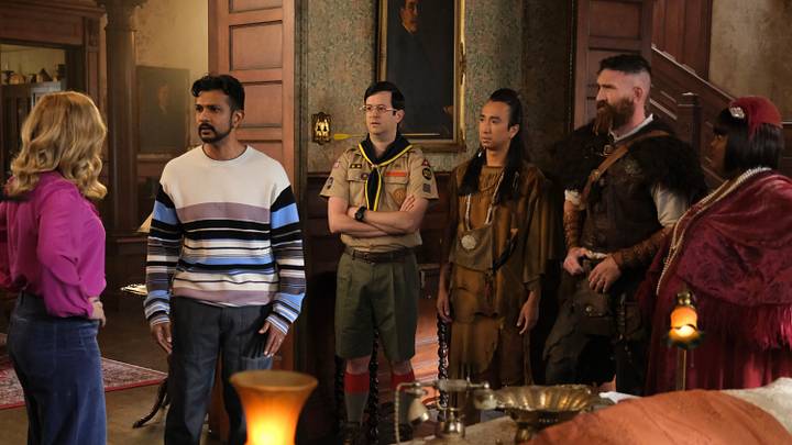“Sad Farnsby” – When Sam accidentally creates a rift between Sam and Jay’s neighbors, the Farnsbys, Henry Farnsby moves into Woodstone B&B. Also, Isaac and Nigel battle over a belated wedding present, on the CBS Original series GHOSTS, Thursday, Dec. 12 (8:31-9:01 PM, ET/PT) on the CBS Television Network, and streaming on Paramount+ (live and on demand for Paramount+ with SHOWTIME subscribers, or on demand for Paramount+ Essential subscribers the day after the episode airs)*. Pictured (L-R):