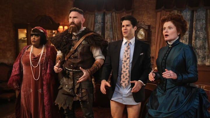 “Alexander Hamilton and the Ruffle Kerfuffle” – When Jay becomes obsessed with the success of a fellow chef, Isaac serves up a cautionary tale about his own rivalry with Alexander Hamilton (Nat Faxon). Also, Elias Woodstone (Matt Walsh) returns from hell with a limited-time offer for the ghosts, on the CBS Original series GHOSTS, Thursday, Feb. 27 (8:31-9:01 PM, ET/PT) on the CBS Television Network, and streaming on Paramount+ (live and on demand for Paramount+ with SHOWTIME subscribers, or on