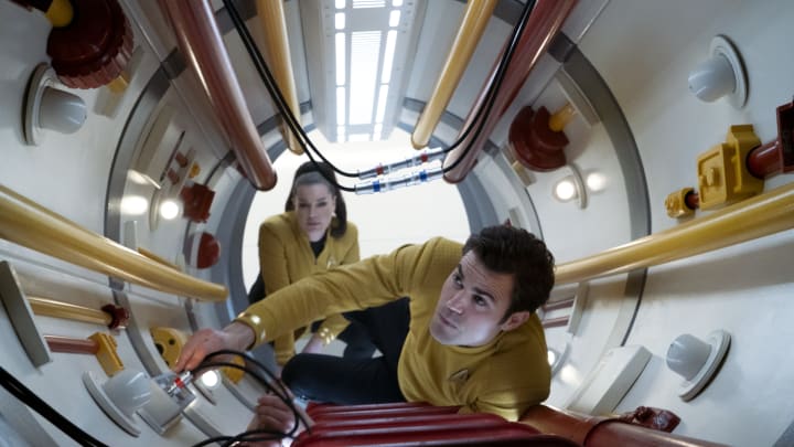 L-R Rebecca Romijn as Una and Paul Wesley as James T. Kirk in Star Trek: Strange New Worlds streaming on Paramount+, 2023. Photo Credit: Michael Gibson/Paramount+