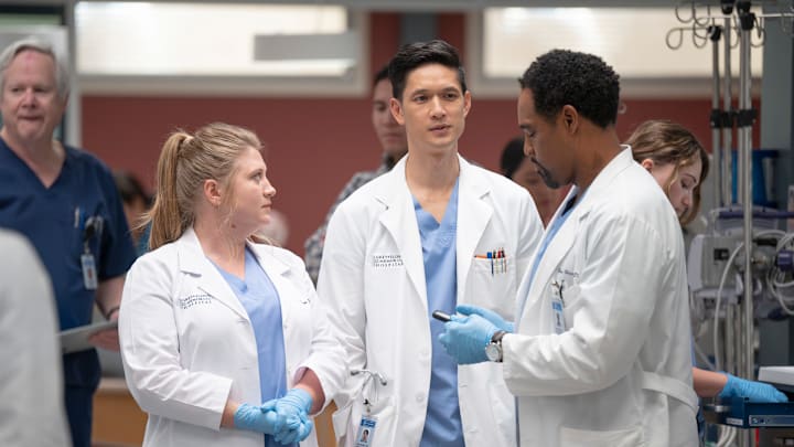 GREYÕS ANATOMY - ÒBust Your WindowsÓ - A window washerÕs platform crashes through a hospital window, testing the Grey Sloan teamÕs limits. Meanwhile, Blue and Simone clash over their living arrangements, and Lucas strives to impress Catherine while on her service.THURSDAY, APRIL 17 (10:00-11:00 p.m. EDT) on ABC. (Disney/Anne Marie Fox) 
JAICY ELLIOT, HARRY SHUM JR., JASON GEORGE