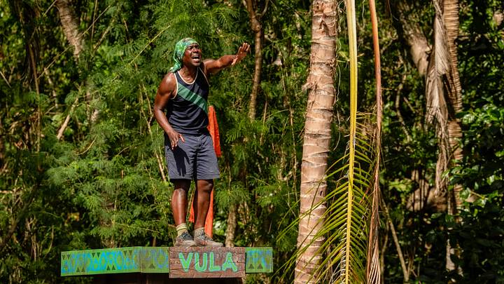“Committing to the Bit” – Castaways must fly blind during the immunity challenge, leaving one tribe with tribal council in their sights. The rising tensions within the losing tribe culminate in a historic tribal council, on SURVIVOR, Wednesday, March 12 (8:00-9:30 PM, ET/PT) on the CBS Television Network, and available to stream on Paramount+*. Jeff Probst serves as host and executive producer. Pictured: Cedrek McFadden. Photo: Robert Voets/CBS ©2024 CBS Broadcasting, Inc. All Rights Reserved.