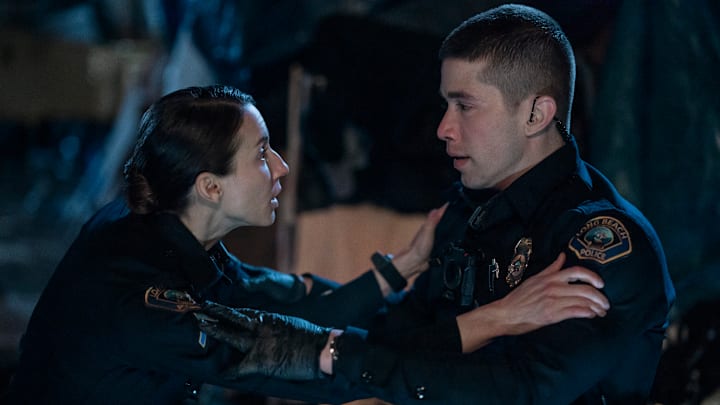 Troian Bellisario (Traci Harmon) & Brandon Larracuente (Alex Diaz) in On Call.