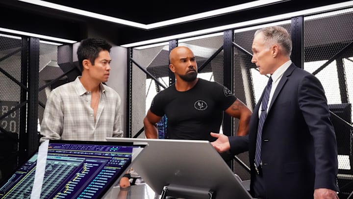 “Human Interest” – Tan is left reeling when his girlfriend is kidnapped, and 20-Squad must race to track down a violent cartel leader who may be behind the abduction, on S.W.A.T., Friday, Nov. 15 (8:00-9:00 PM, ET/PT) on the CBS Television Network, and streaming on Paramount+ (live and on-demand for Paramount+ with SHOWTIME subscribers, or on-demand for Paramount+ Essential subscribers the day after the episode airs)*. Pictured (L-R): David Lim as Victor Tan, Shemar Moore as Daniel “Hondo”