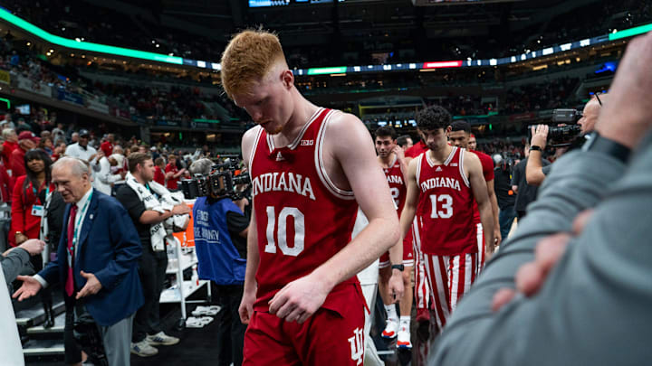 Indiana Hoosiers forward Luke Goode (10) walks off the court Thursday, March 13, 2025, after the team’s 72-59 loss to the Oregon Ducks during the 2025 TIAA Big Ten Men’s Basketball Tournament at Gainbridge Fieldhouse in Indianapolis.